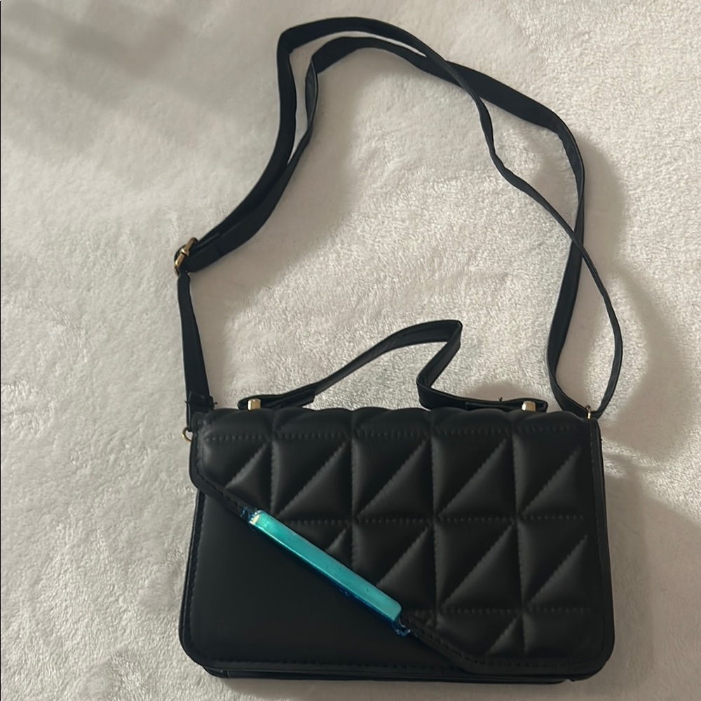 Elegant Black Quilted Shoulder Bag
